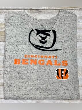 Women's Heather Gray Cincinnati Bengals Plus Size Lace-Up V-Neck T-Shirt 3XL